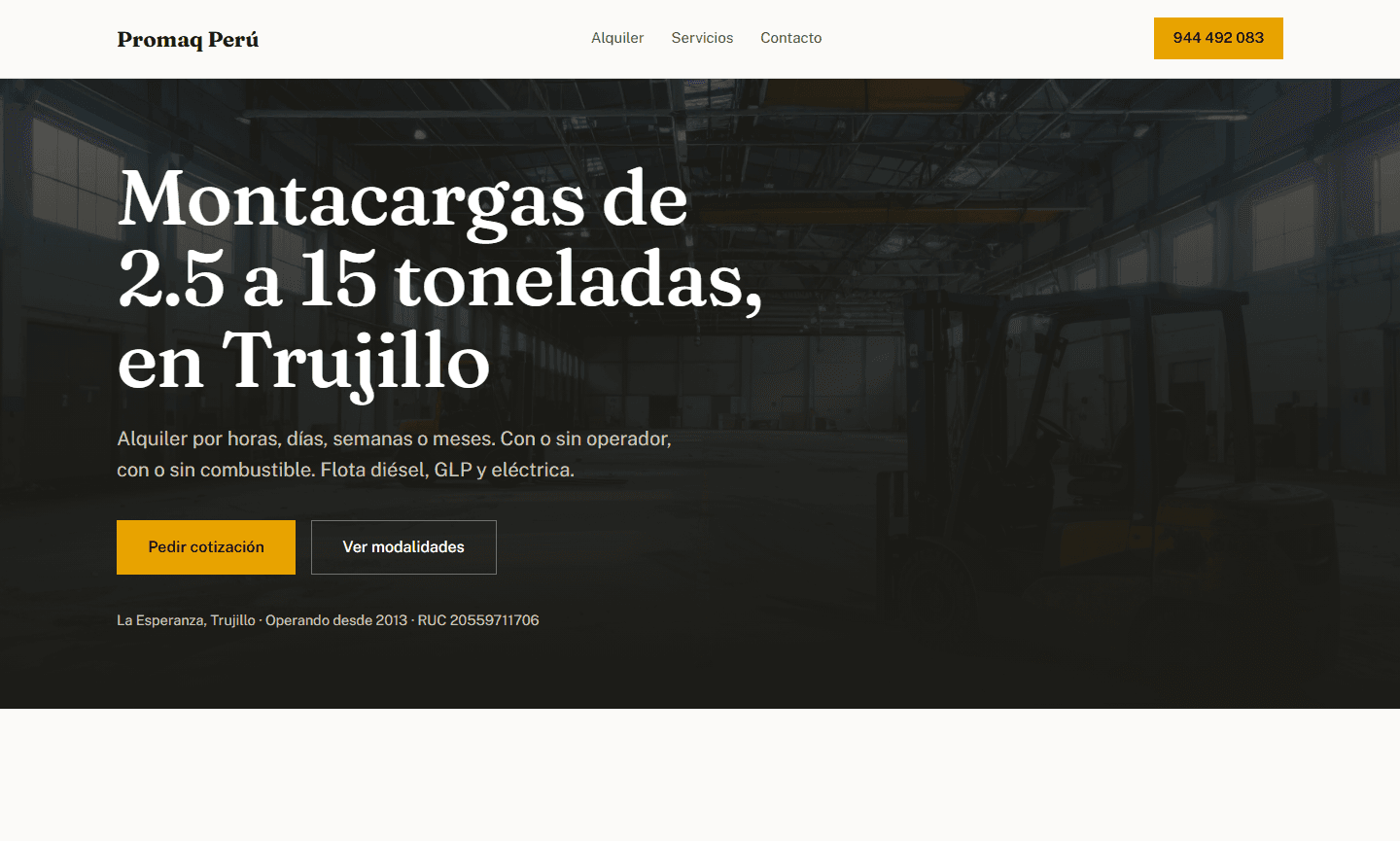 Portada de Promaq Perú: titular «Montacargas de 2.5 a 15 toneladas, en Trujillo» sobre fotografía de nave industrial